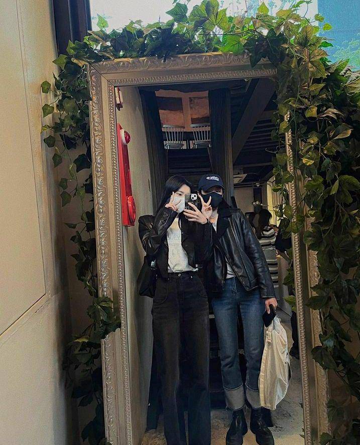 ootd Roh Yoon Seo (instagram.com/rohyoonseo)