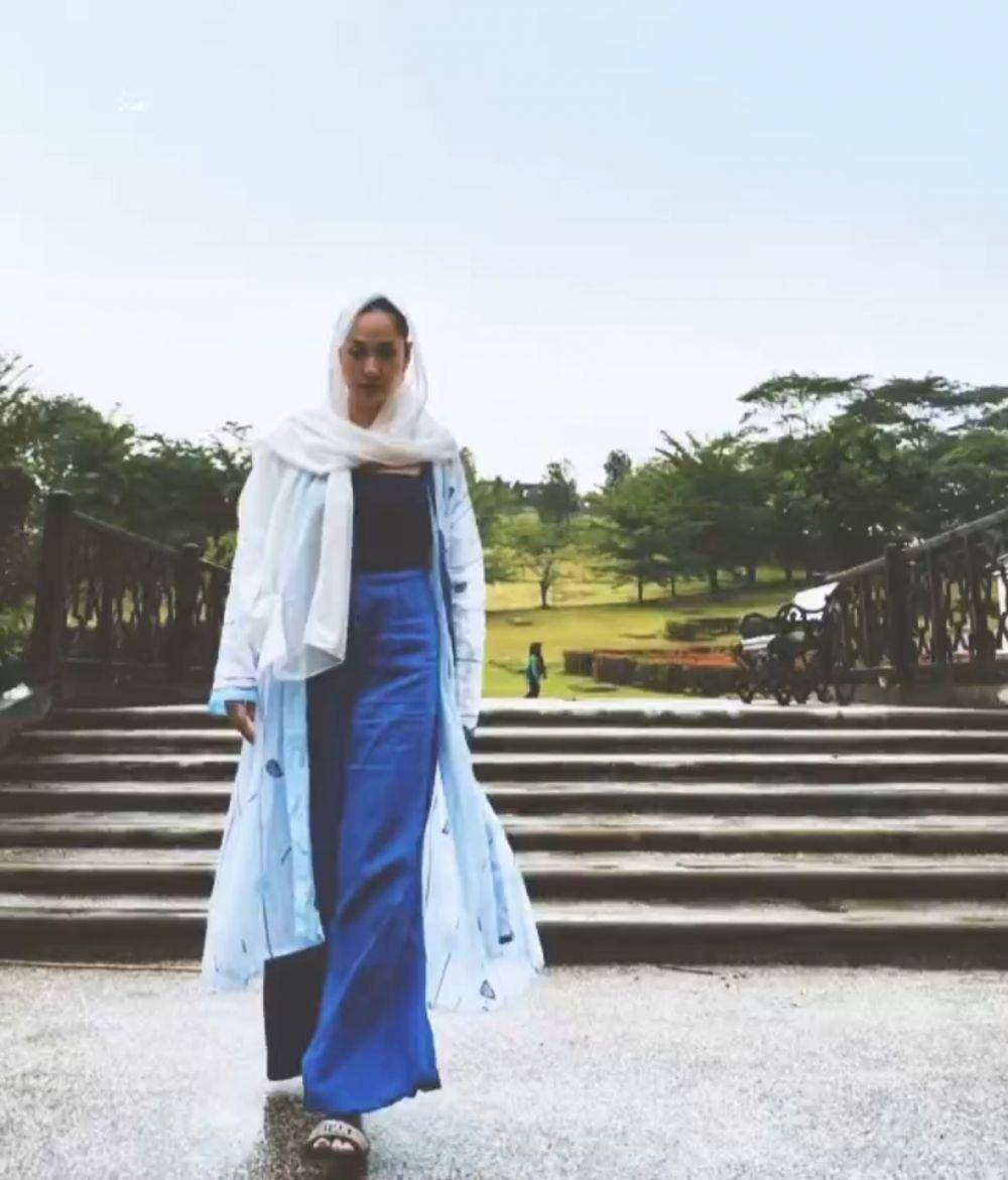 BCL di makam Ashraf (instagram.com/bclsinclair)