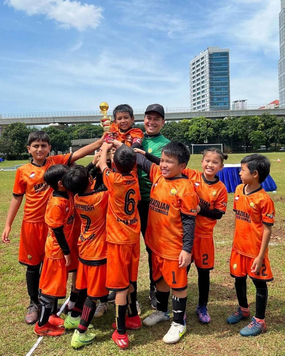 potret Kala Madali bermain bola (instagram.com/zaskiadyamecca)