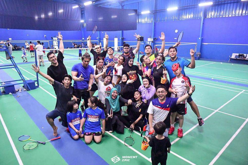 potret Penty Nur Afiani bermain bulu tangkis (instagram.com/pentypenk)