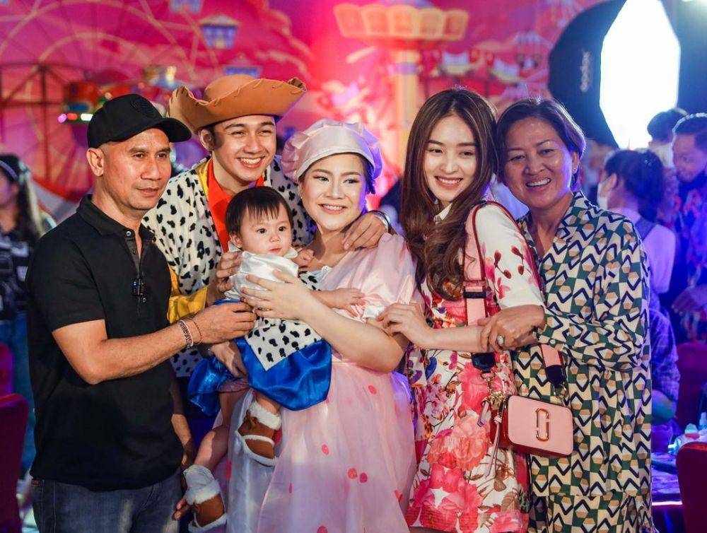 potret pesta ulang tahun pertama Baby Bible (instagram.com/felicyangelista_)