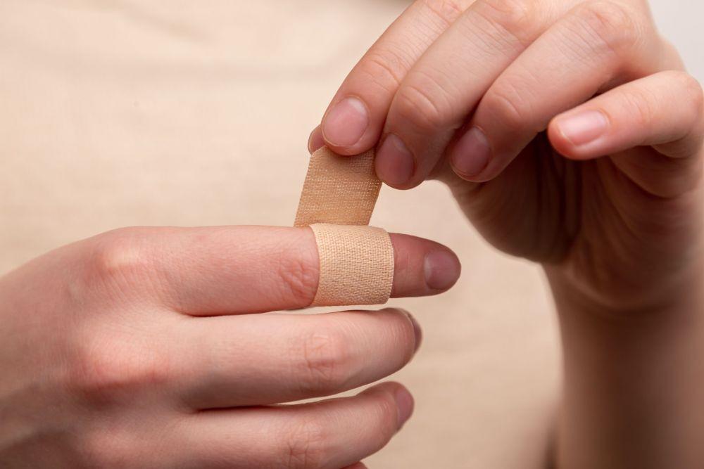 Kenapa Paper Cut Terasa Sangat Sakit? Ini Penjelasannya Menurut Sains!