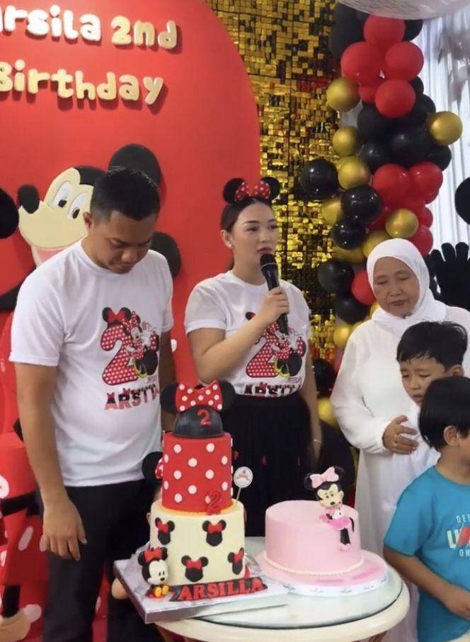 Ultah arsilla (instagram.com/zaskia_gotix)