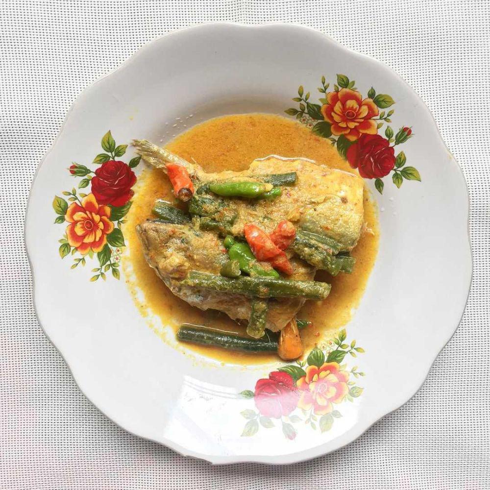 11 Makanan Berkuah Kuning Khas Indonesia, Sedap dan Kaya Rempah