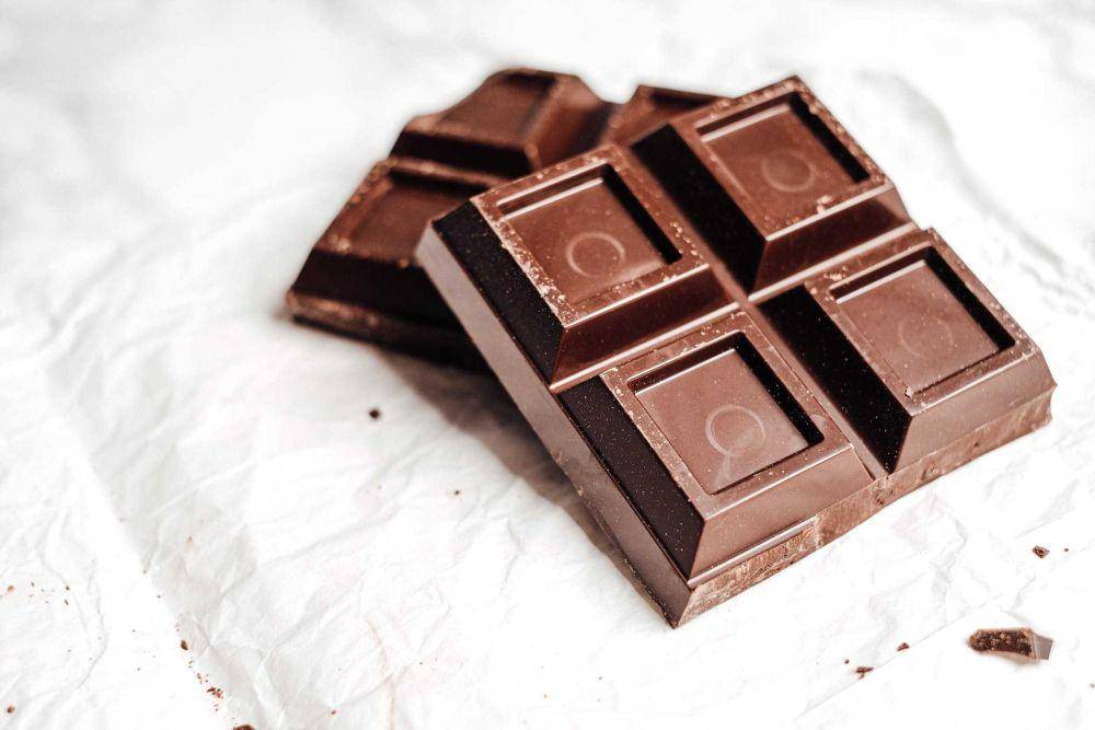 ilustrasi dark chocolate (pexels.com/@vie-studio)