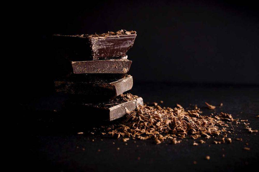 ilustrasi dark chocolate (pixabay.com/@stocksnap)