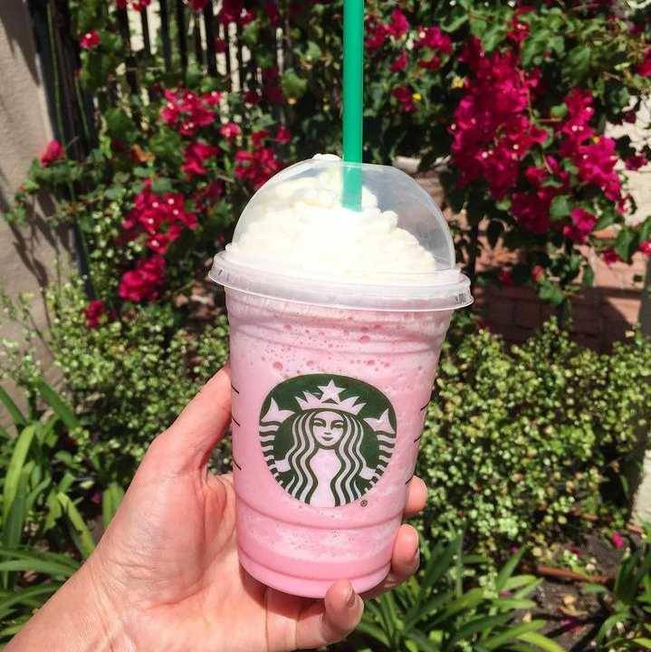 cotton candy frappuccino (instagram.com/mylifeiscrap)