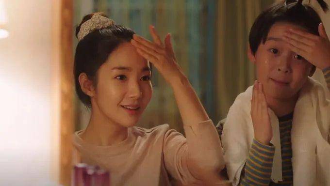 Adegan skincare-an di drama Korea (kpopmap.com)