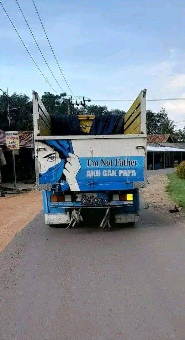 akibat terlalu percaya Google Translate (twitter.com/lintanglesmanaa)