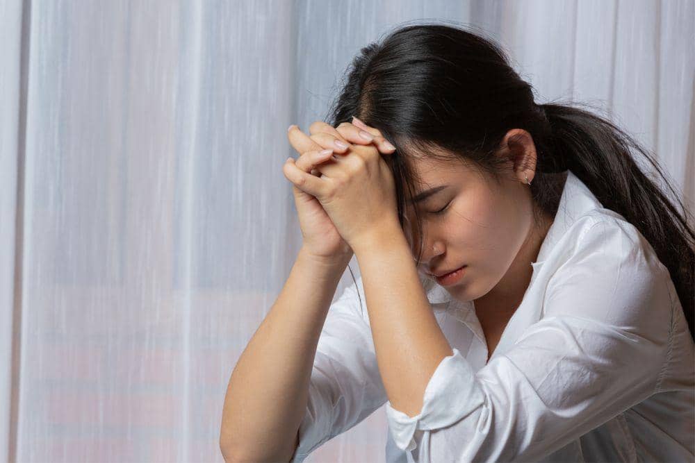 5 Cara Menyampaikan Bisnis Lesu ke Tim Tanpa Bikin Panik