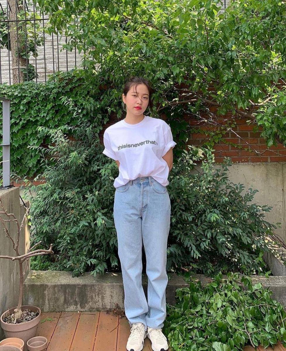 Kim Ye-Rim Kim Ye-Rim Red Velvet  (instagram.com/yerimiese)