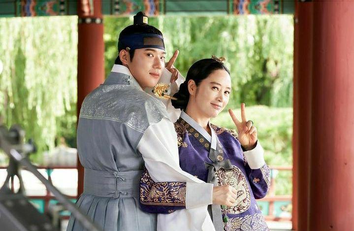 Under the Queen's Umbrella Episode 10 Pecahkan Rekor Drama Sageuk