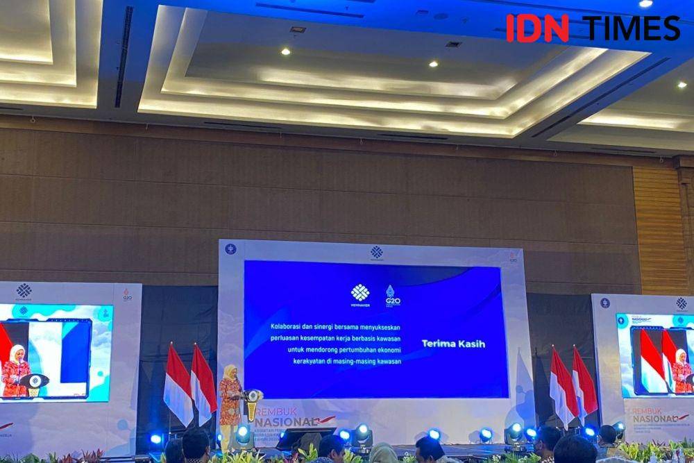 Menteri Ketenagakerjaan, Ida Fauziyah dalam acara Rembuk Nasional Perluasan Kesempatan Kerja (PKK) Berbasis Kawasan tahun 2022. (IDN Times/Vadhia Lidyana)
