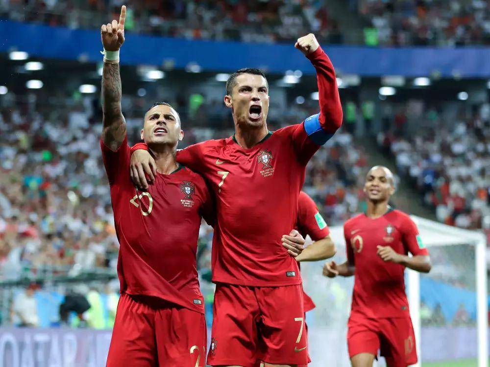 Para pemain Portugal merayakan gol di Piala Dunia 2018. (fifa.com)
