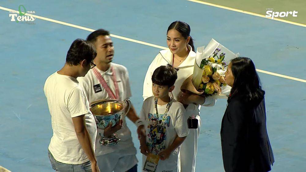 Nagita Slavina jadi komentator Tiba-Tiba Tenis (youtube.com/vindes)