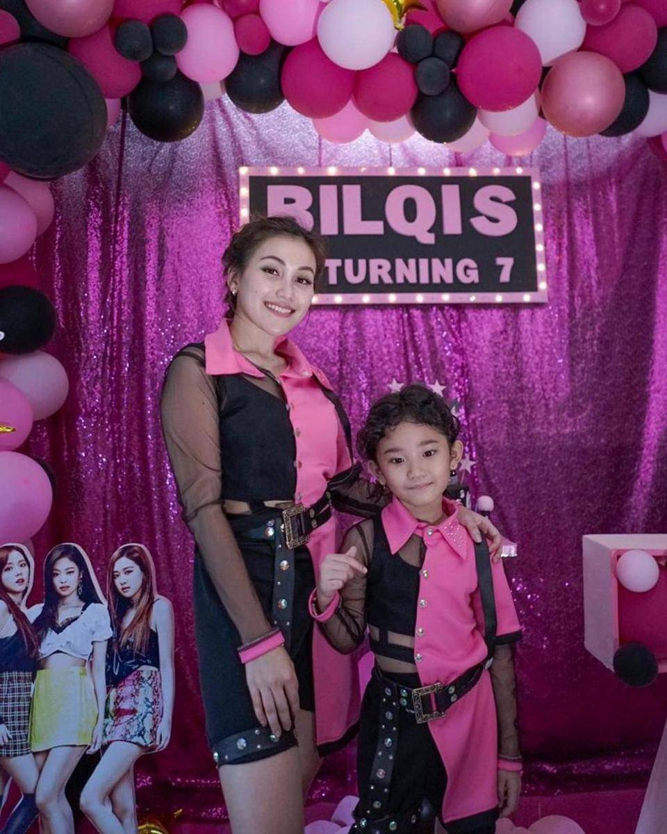 potret Ayu Ting Ting dan Bilqis Khumairah Razak (instagram.com/ayutingting92)