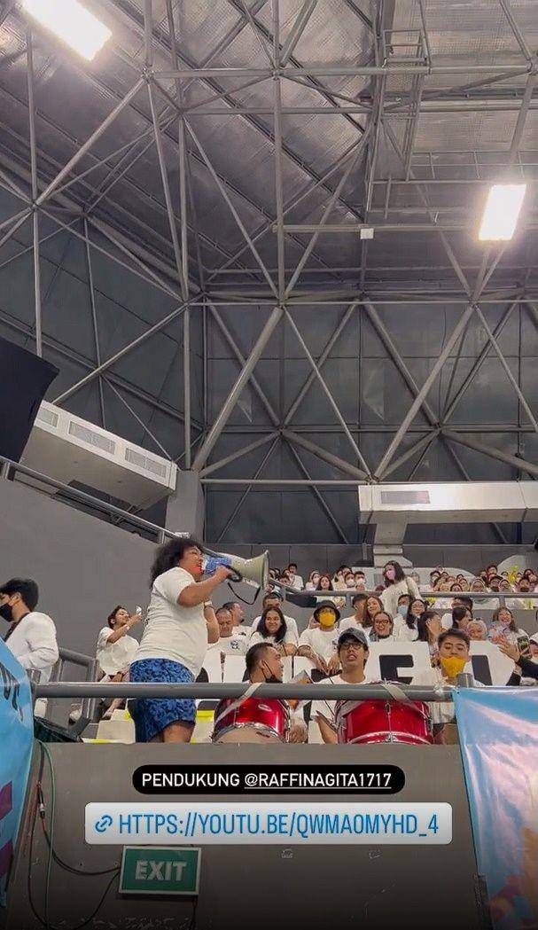 suporter Raffi Ahmad di Tiba-Tiba Tenis (instagram.com/vindes.ig)