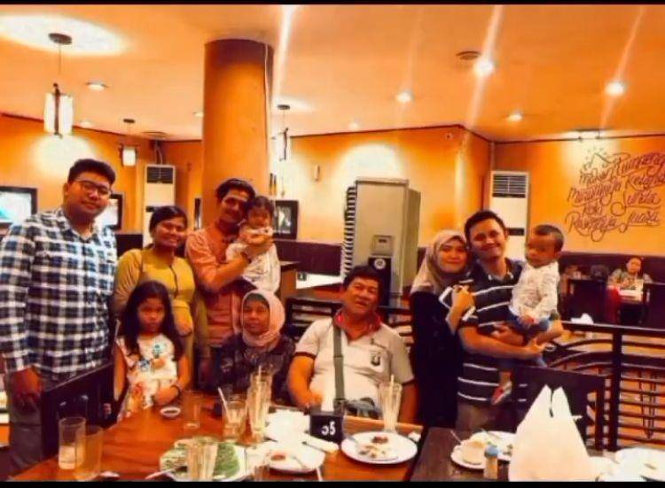 Rendi mama (instagram.com/rendyjhonpratama)