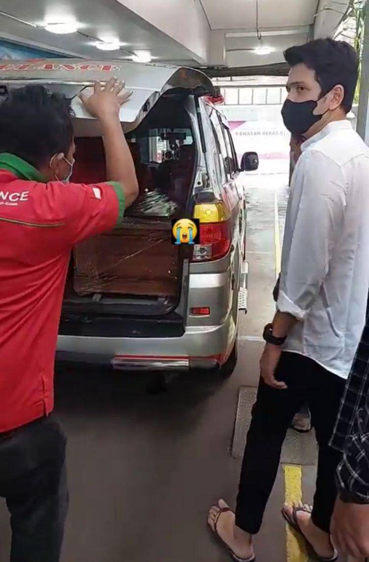 Rendi mama (instagram.com/rendyjhonpratama)