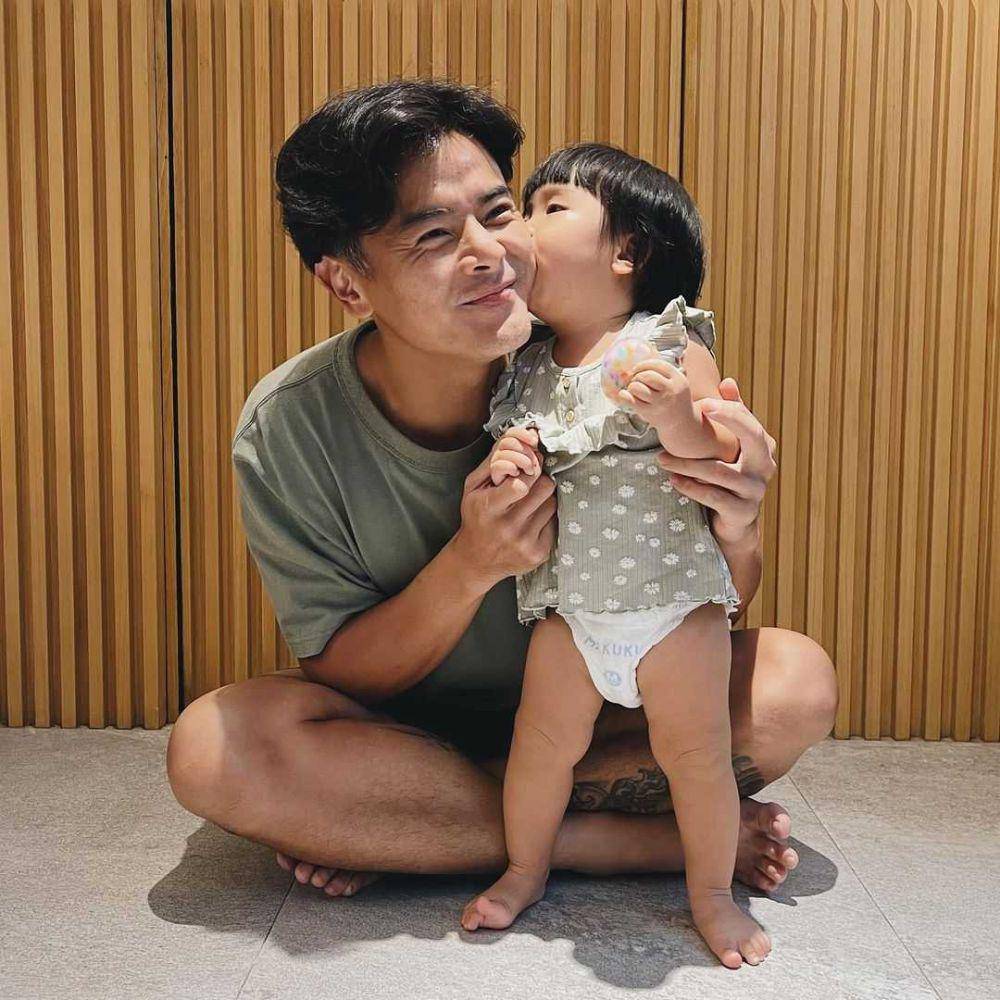 potret Dion Wiyoko dan anaknya (instagram.com/@dionwiyoko)