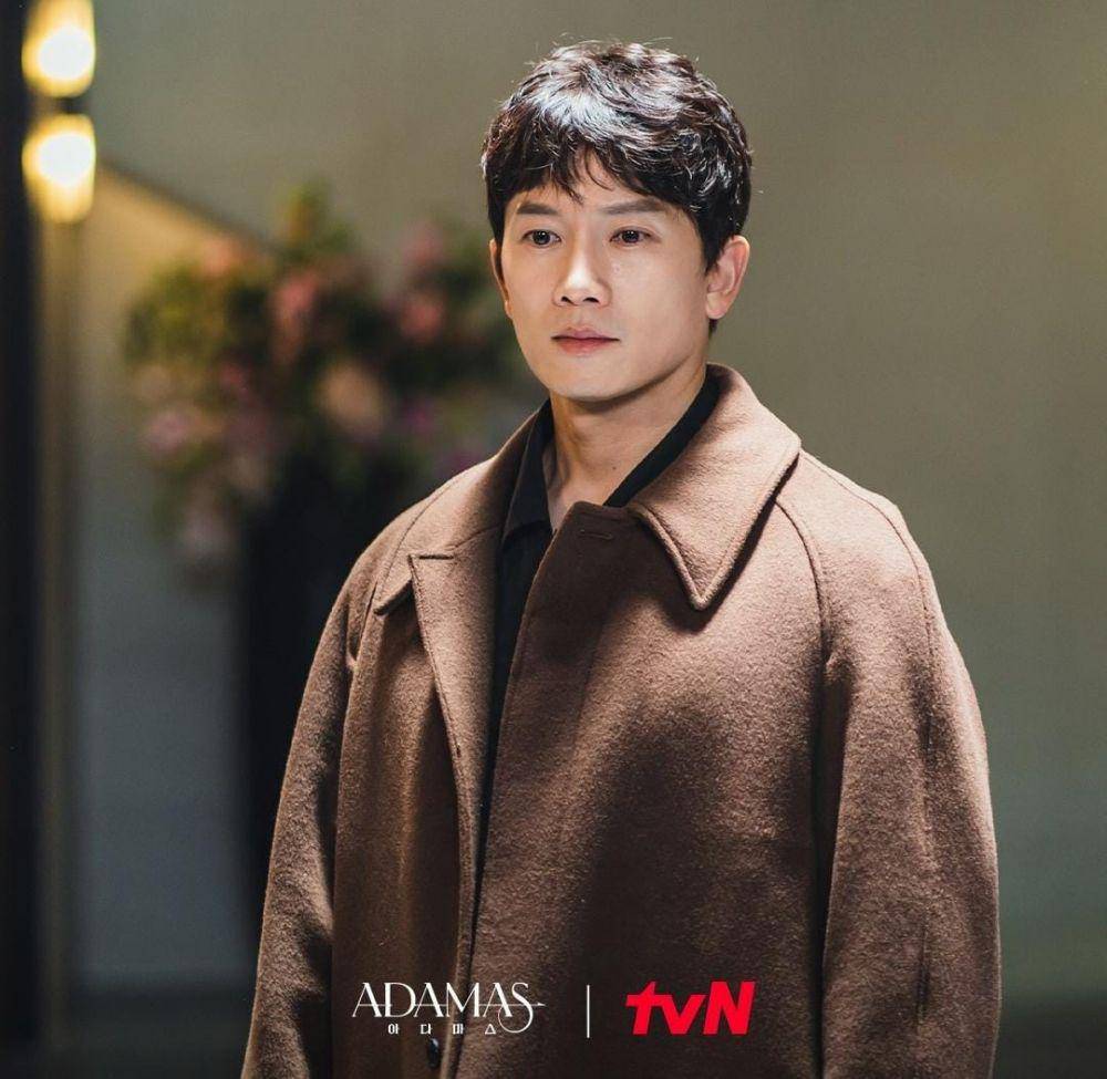 Ji Sung di drama Adamas (instagram.com/tvn_drama)