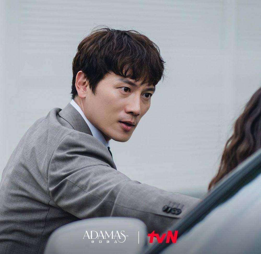 Ji Sung di drama Adamas (instagram.com/tvn_drama)