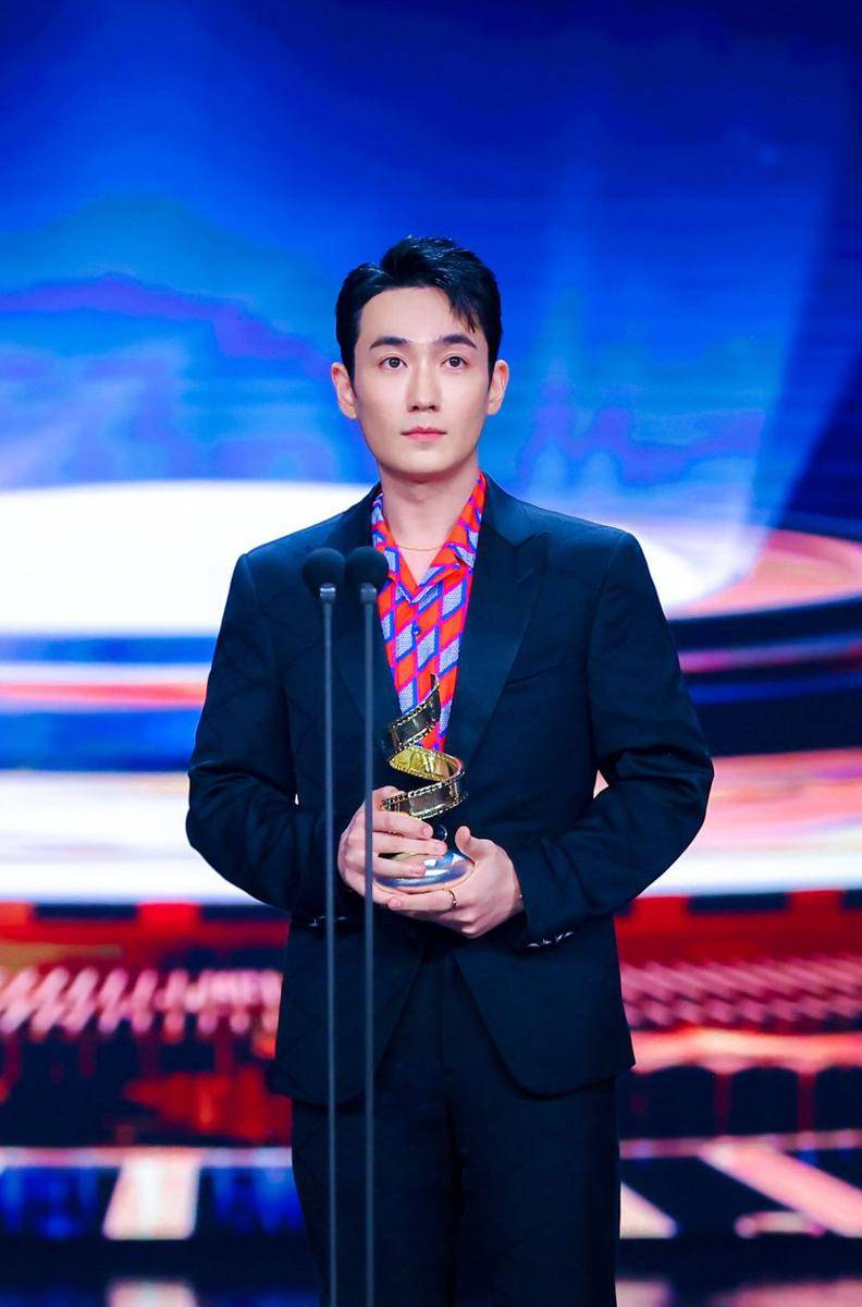 potret Zhu Yilong (weibo.com/朱一龙工作室)
