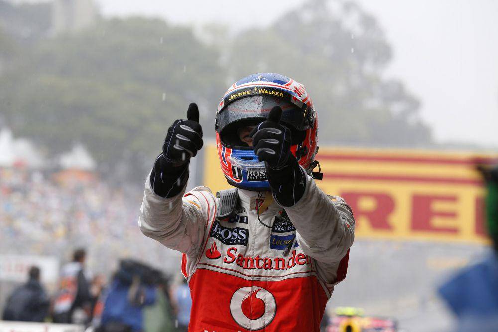 Jenson Button menjuarai GP Brasil 2012. (twitter.com/F1)