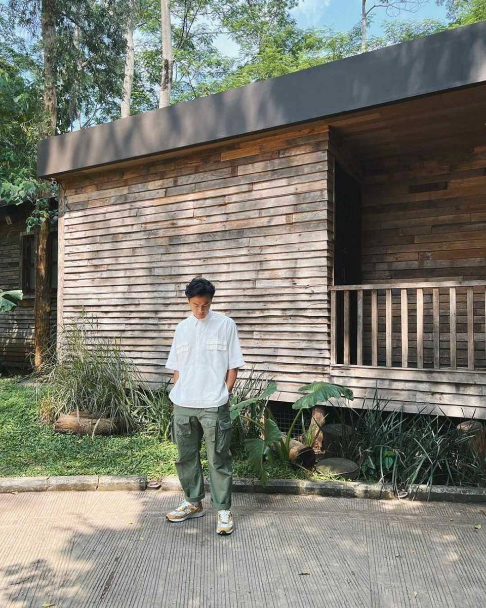 OOTD Kemeja (instagram.com/dionwiyoko)