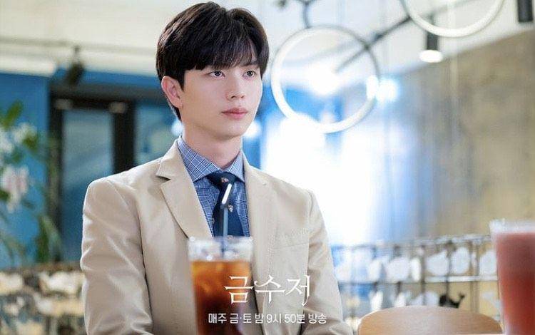 Lee Seung Cheon diperankan oleh Yook Sung Jae (instagram.com/mbcdrama_now)