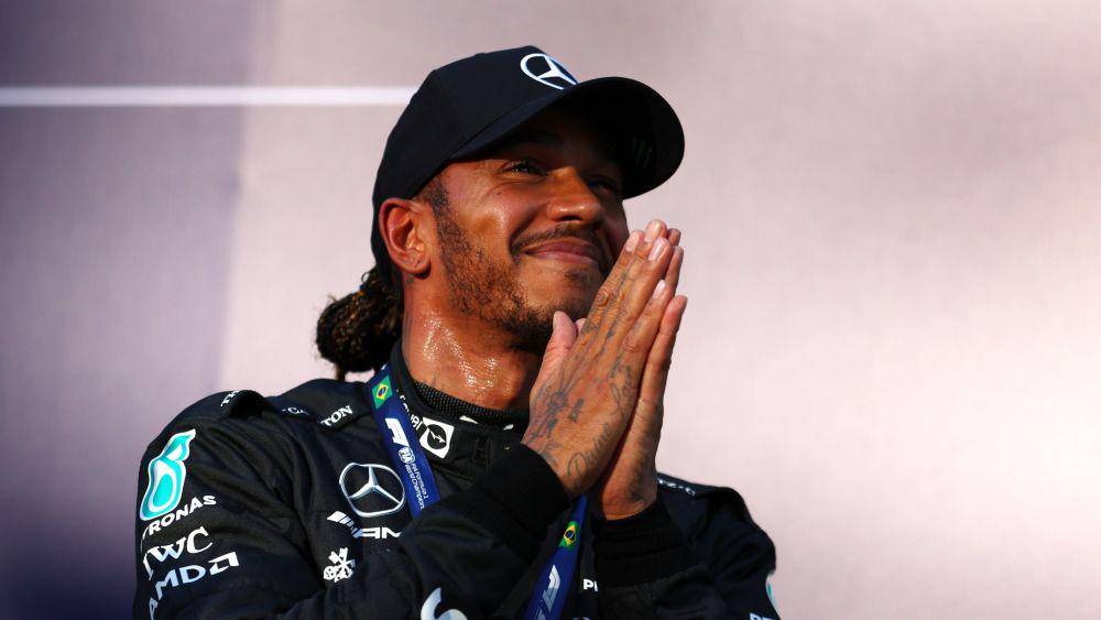 Lewis Hamilton selepas finis ketiga dalam sprint race F1 GP Brasil 2022 (twitter.com/F1)