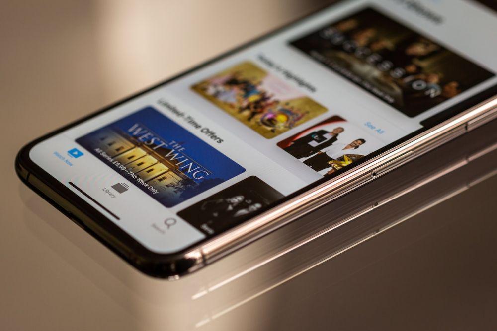ilustrasi layar smartphone (pexels.com/Torsten Dettlaff)