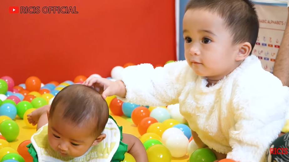 Moana dan Adzam playdate (YouTube.com/Ricis Official)