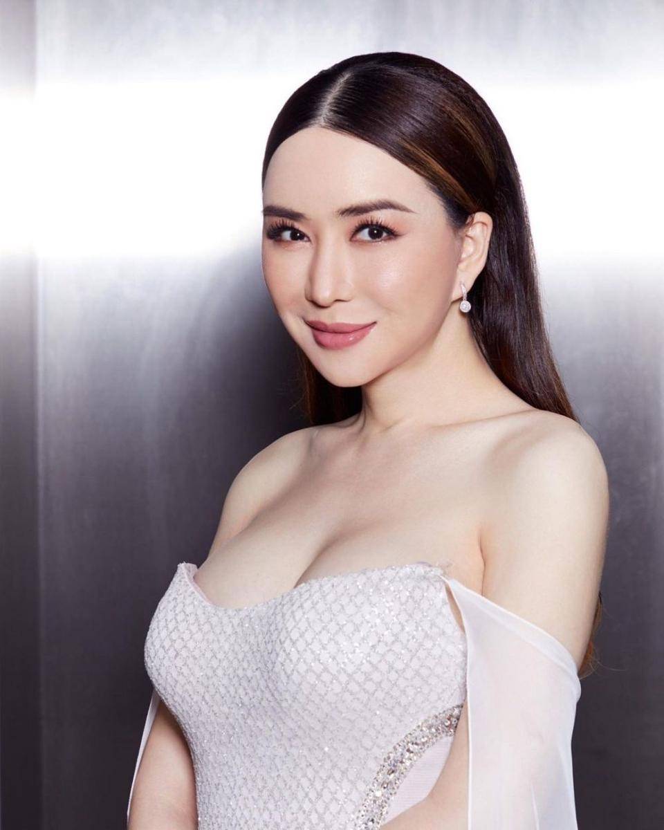 potret Anne Jakrajutatip (instagram.com/annejkn.official)