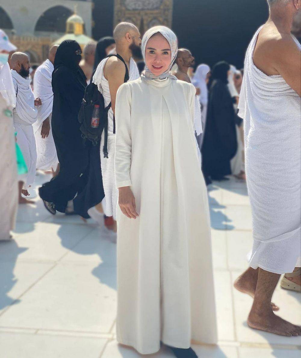 Momen umrah Yuni Shara (instagram.com/yunishara36)