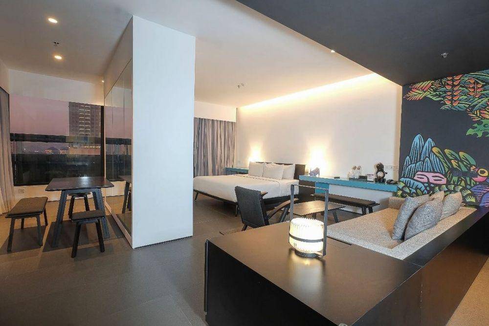 kamar di Artotel Gajahmada (instagram.com/artotelgajahmadasemarang)