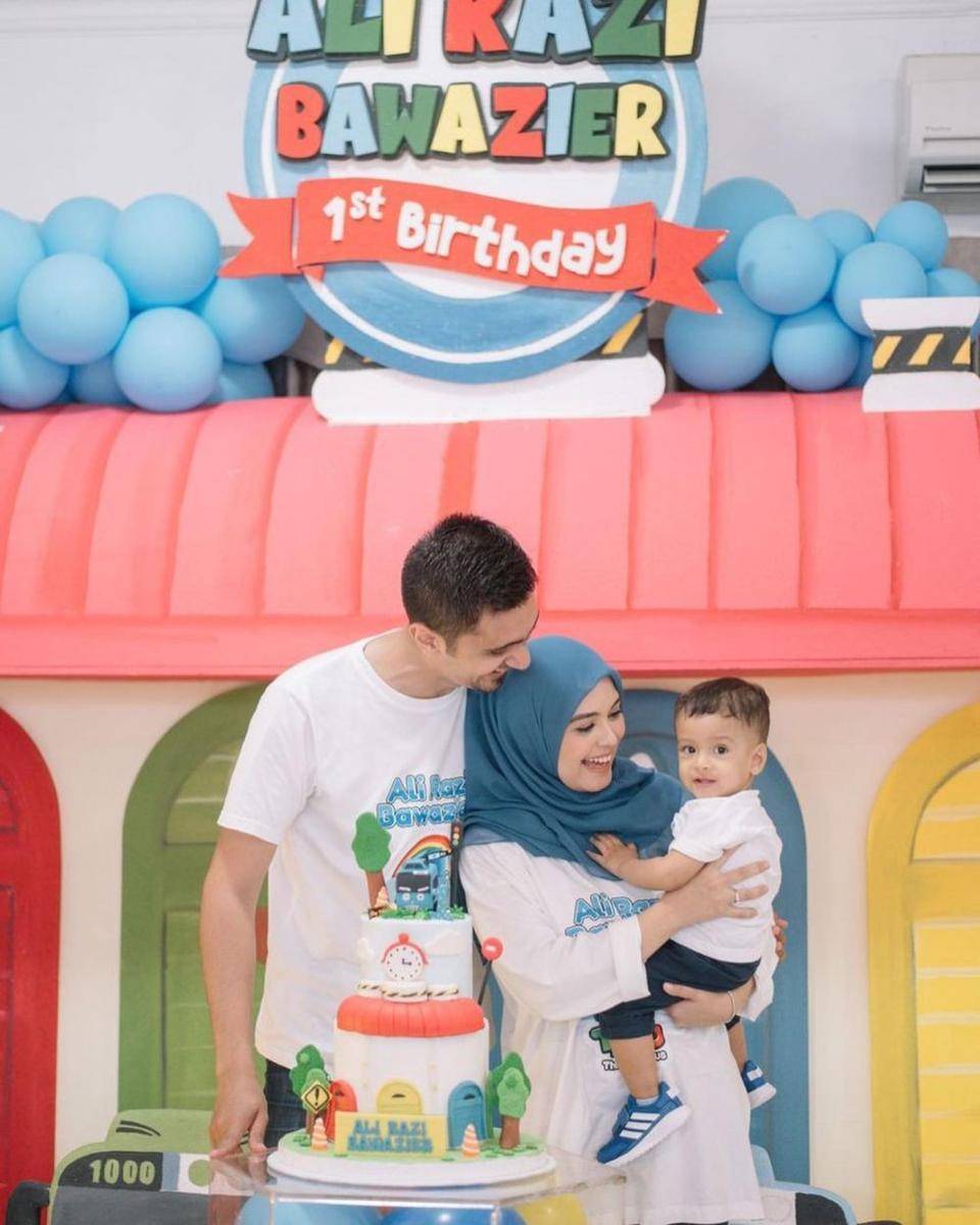 Vebby Palwinta dan suami (Imagenic via Instagram.com/vebbypalwinta/)