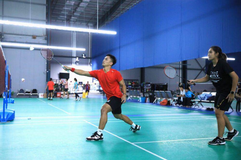 Amri Syahnawi dan Nita Violina Marwah latihan jelang Australia Open 2022. (pbsi.id)