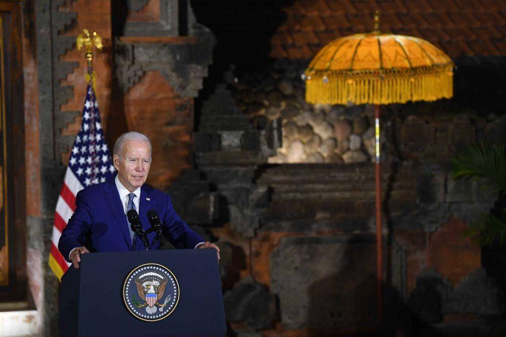 Presiden Amerika Serikat Joe Biden memberikan keterangan kepada media di Nusa Dua, Bali, Senin (14/11/2022). (ANTARA FOTO/Media Center G20/Akbar Nugroho Gumay)