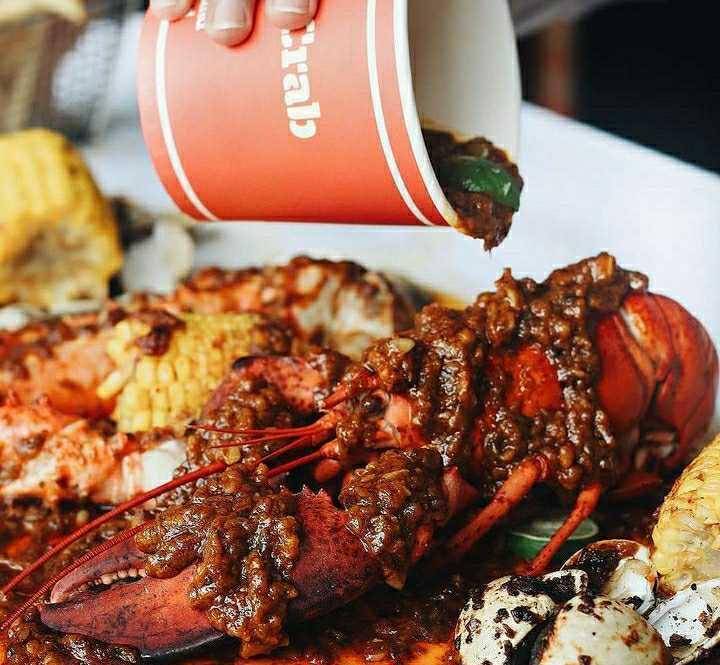 The Holy Crab (instagram.com/theholycrabid)