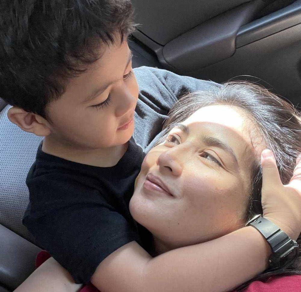 Kadek Devi dan anak (instagram.com/kddevie)