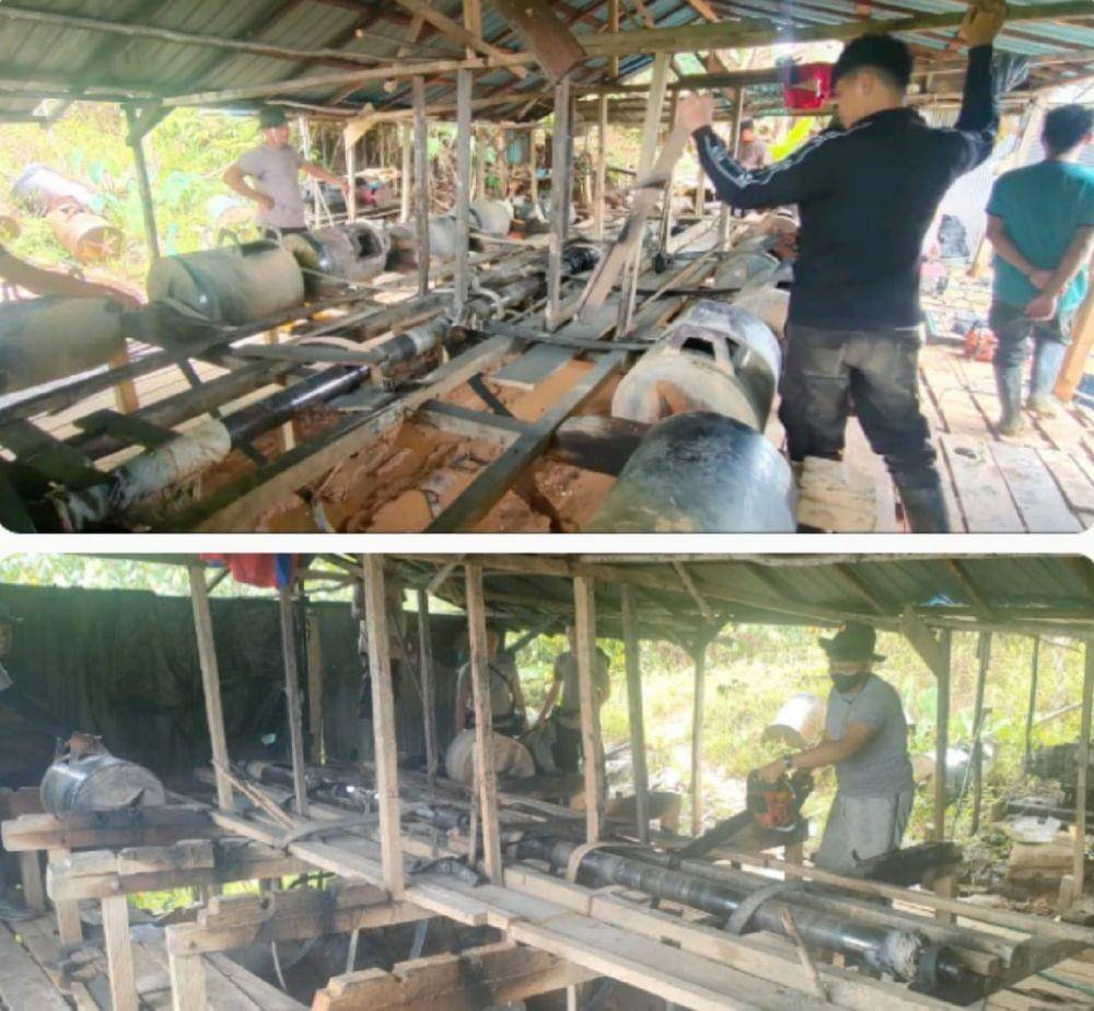 Polisi tindak pelaku dan lakukan pembersihan di lokasi tambang emas ilegal di Kotabaru, Kalsel (dok. Istimewa)