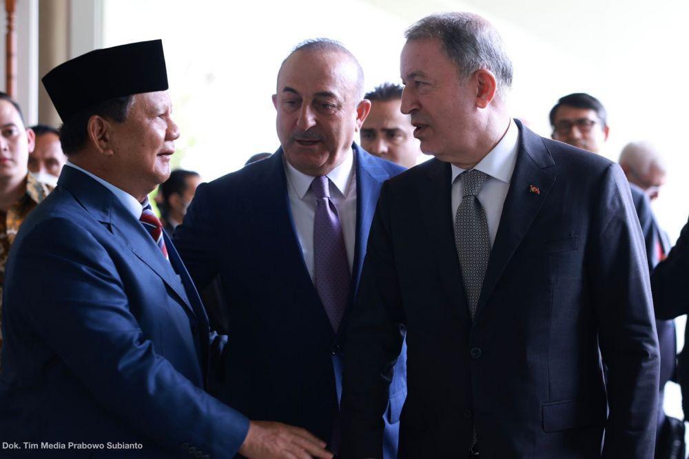 Temui Menhan Turki, Prabowo Sampaikan Duka Cita Tragedi Bom Istanbul
