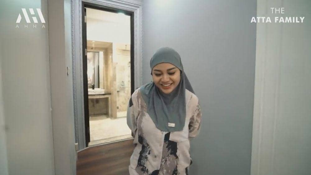 kamar Aurel di rumah Cinere (YouTube.com/Atta Halilintar)