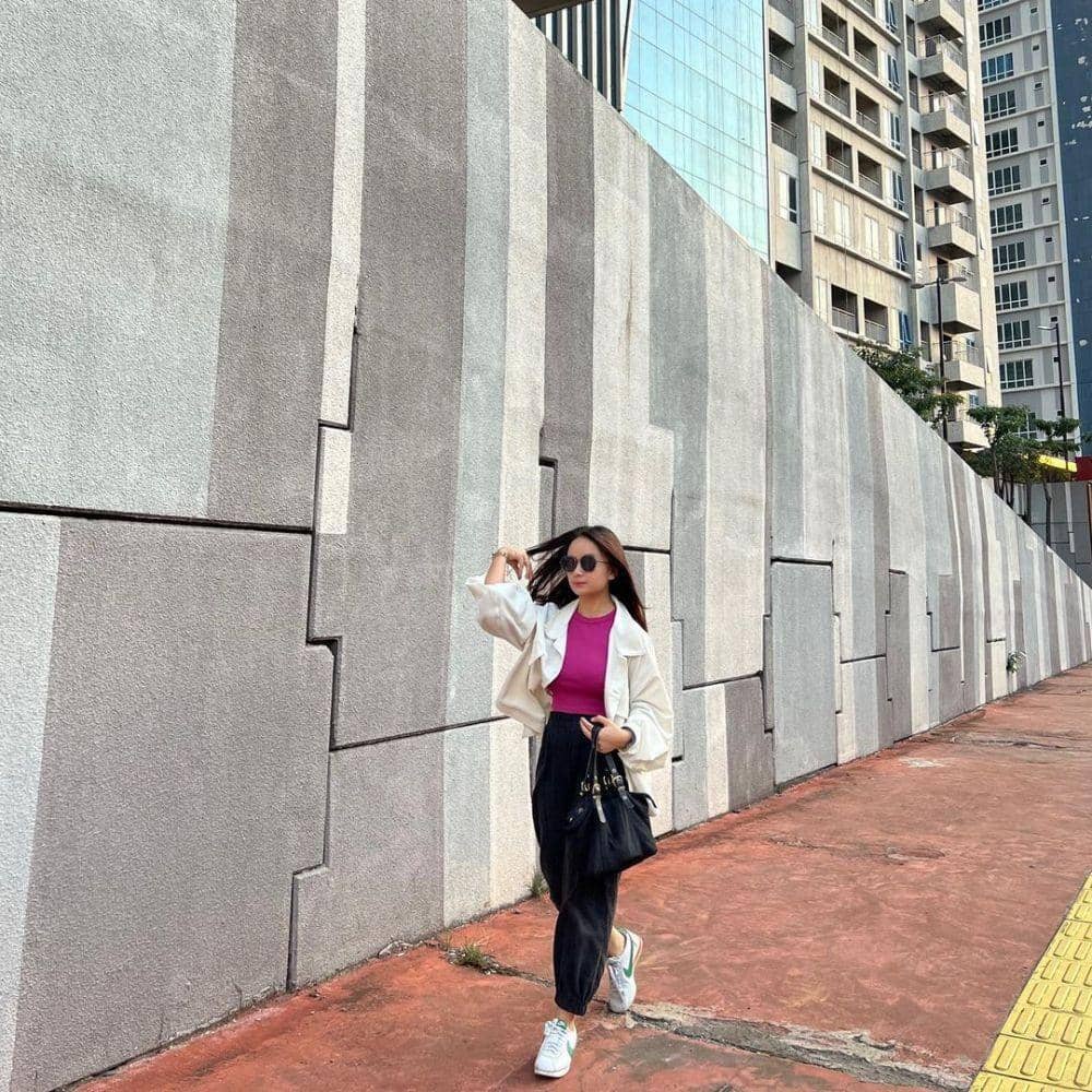 OOTD hangout kekinian ala Chintya Gabriella (instagram.com/chintyagabriella)