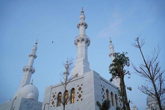 Potret menara Masjid Raya Sheikh Zayed di Solo (instagram.com/erickthohir)