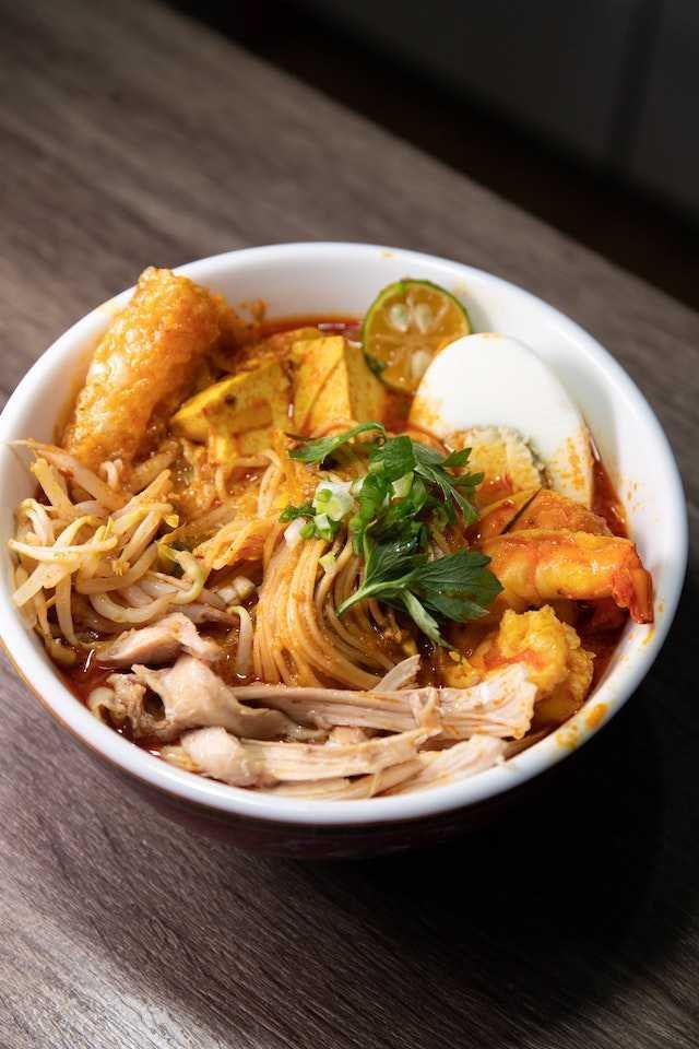 Resep Mi Laksa Kuah Kari, Rasa Rempahnya Nendang di Lidah!