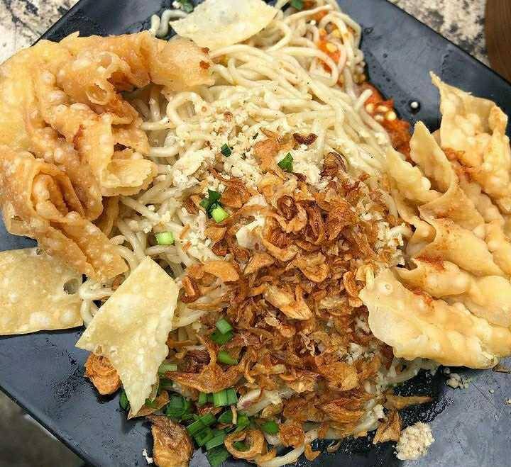 Mie Setan (instagram.com/mie.gacoan)