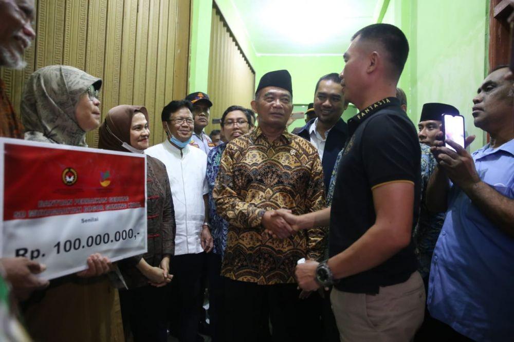 Atap Roboh Sebabkan Satu Siswa SD Tewas, Muhadjir Wanti-Wanti Hal Ini