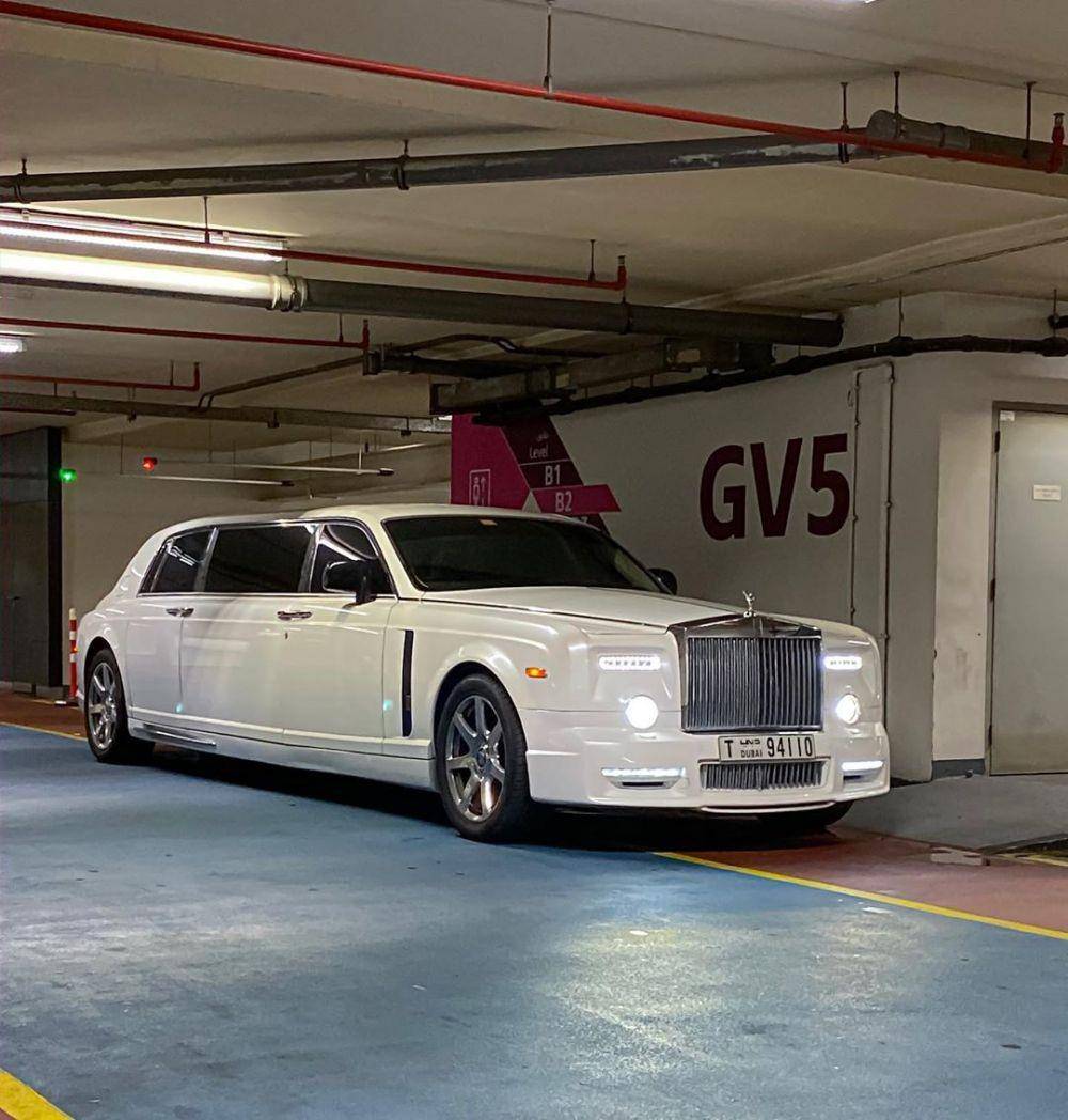 Rolls Royce Phantom Limo (autoevolution.com)
